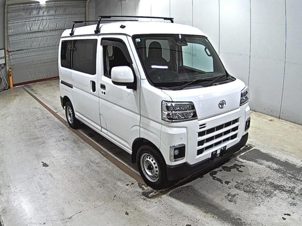Toyota Pixis Van S700M 2024